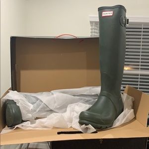 Olive hunter rain boots